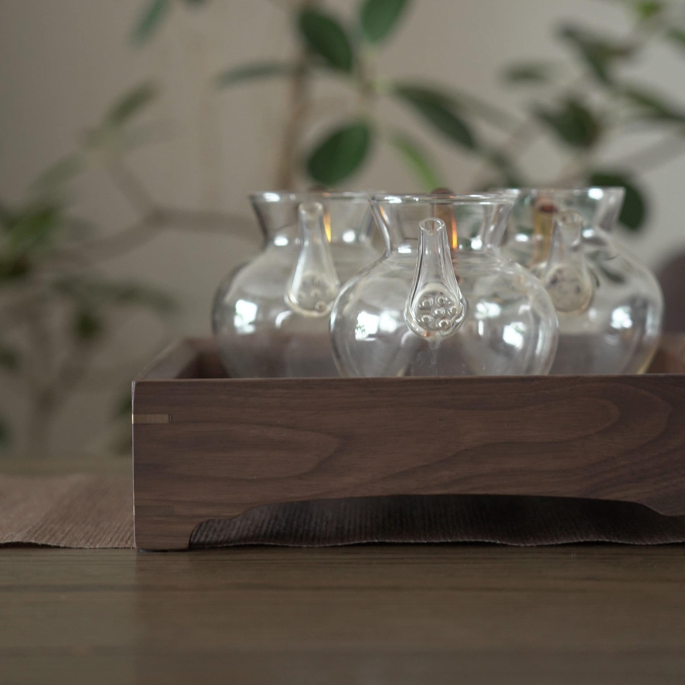 木製正方盆大　クルミ