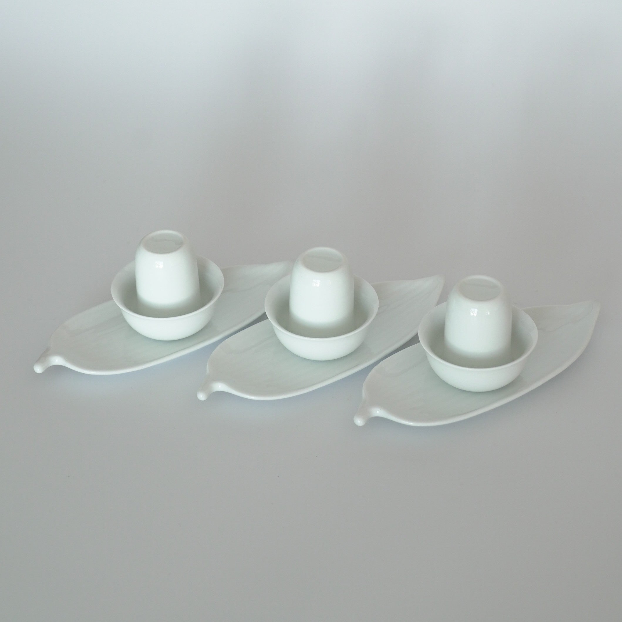 【蚤の市】白磁聞香杯品茗杯茶托3セット