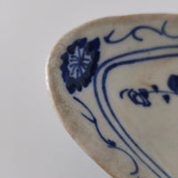 青花花卉文高台皿③小