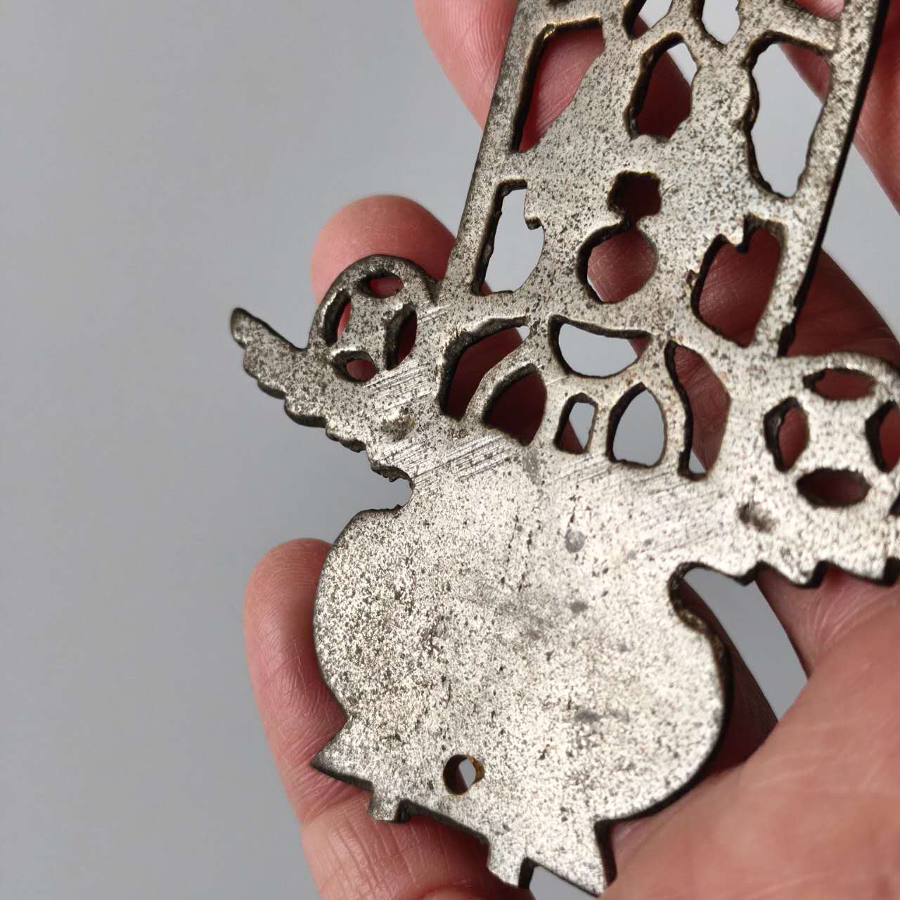 銅製七宝双魚花籠文茶枕①