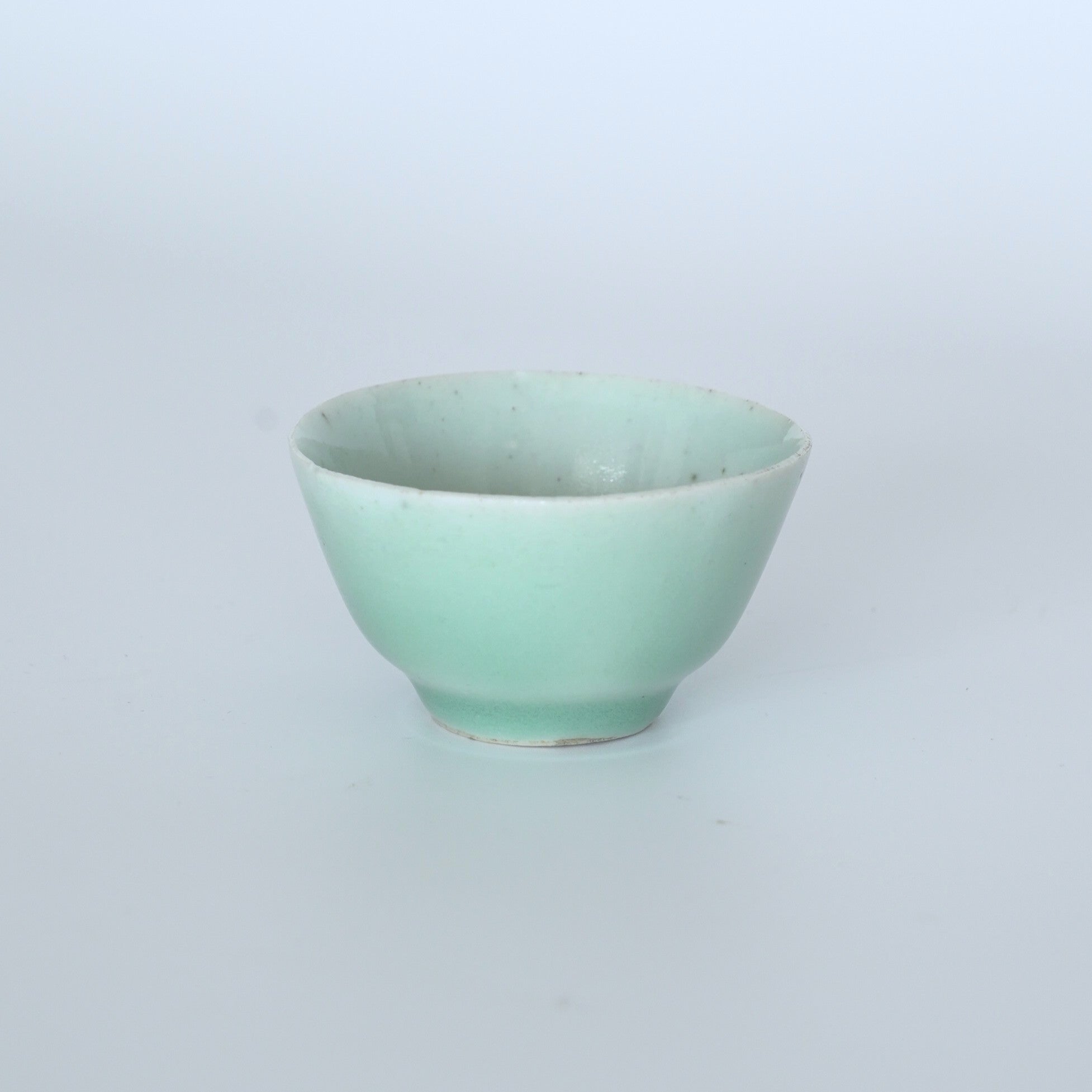 豆青釉茶杯⑥