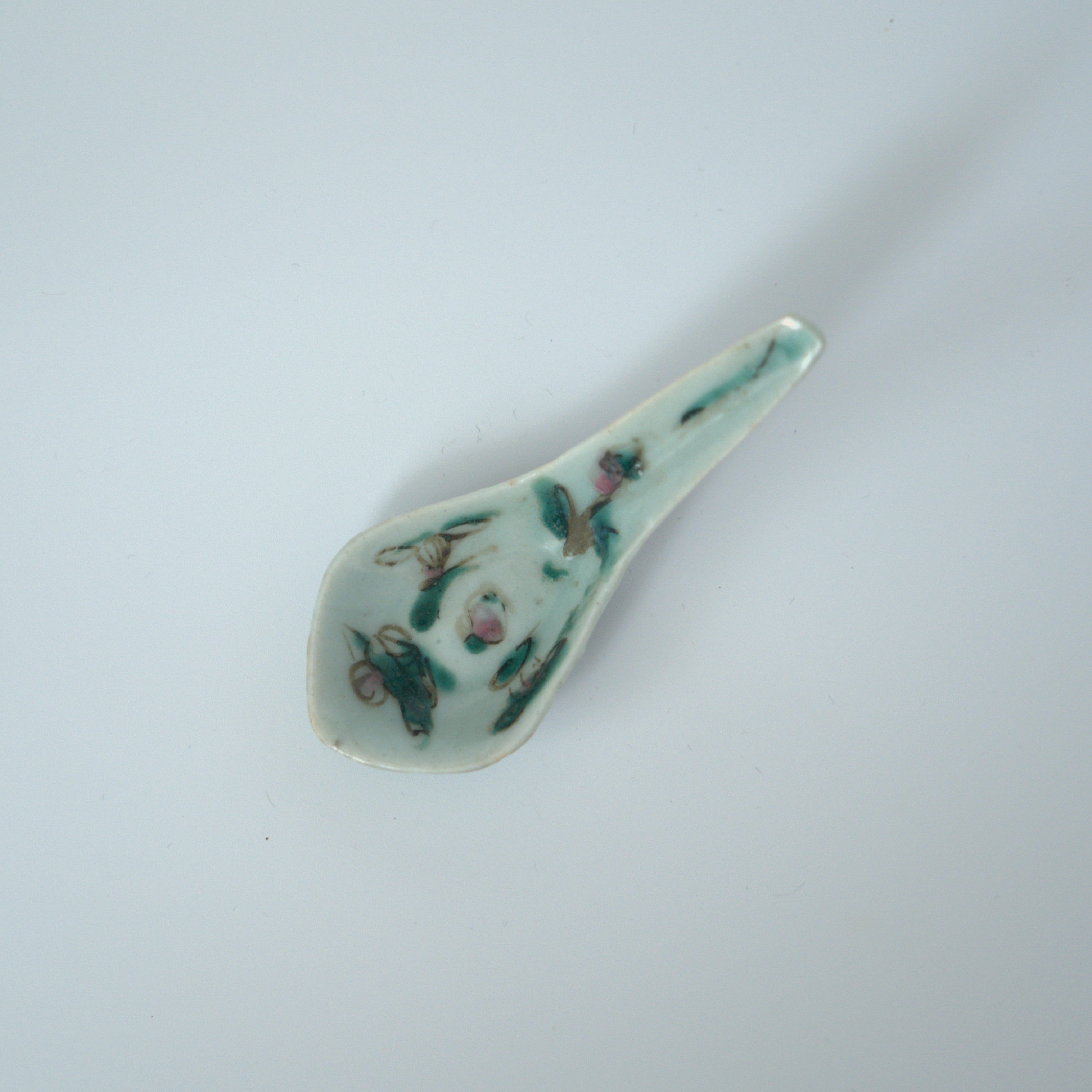 粉彩四季花文レンゲ①