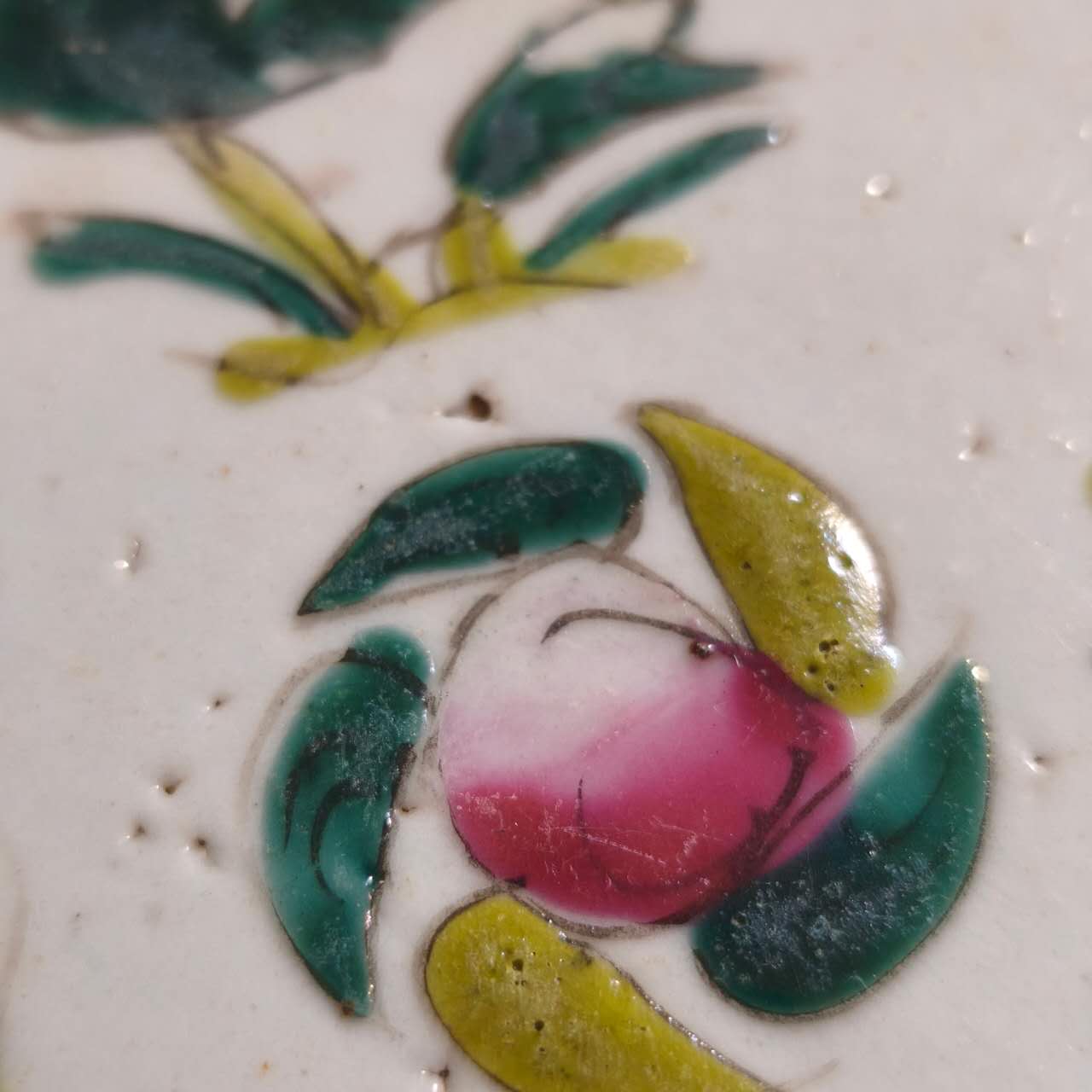 粉彩四季花文皿⑬