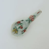 粉彩七宝三多文レンゲ①