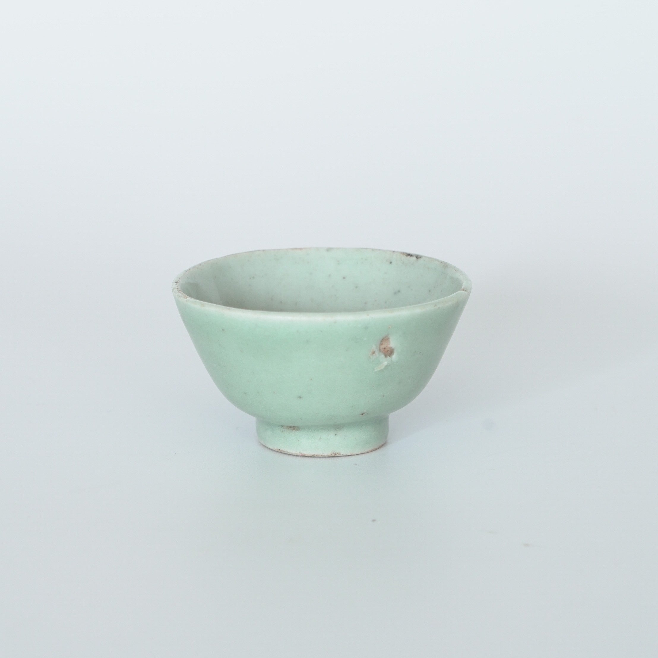 豆青釉茶杯⑤
