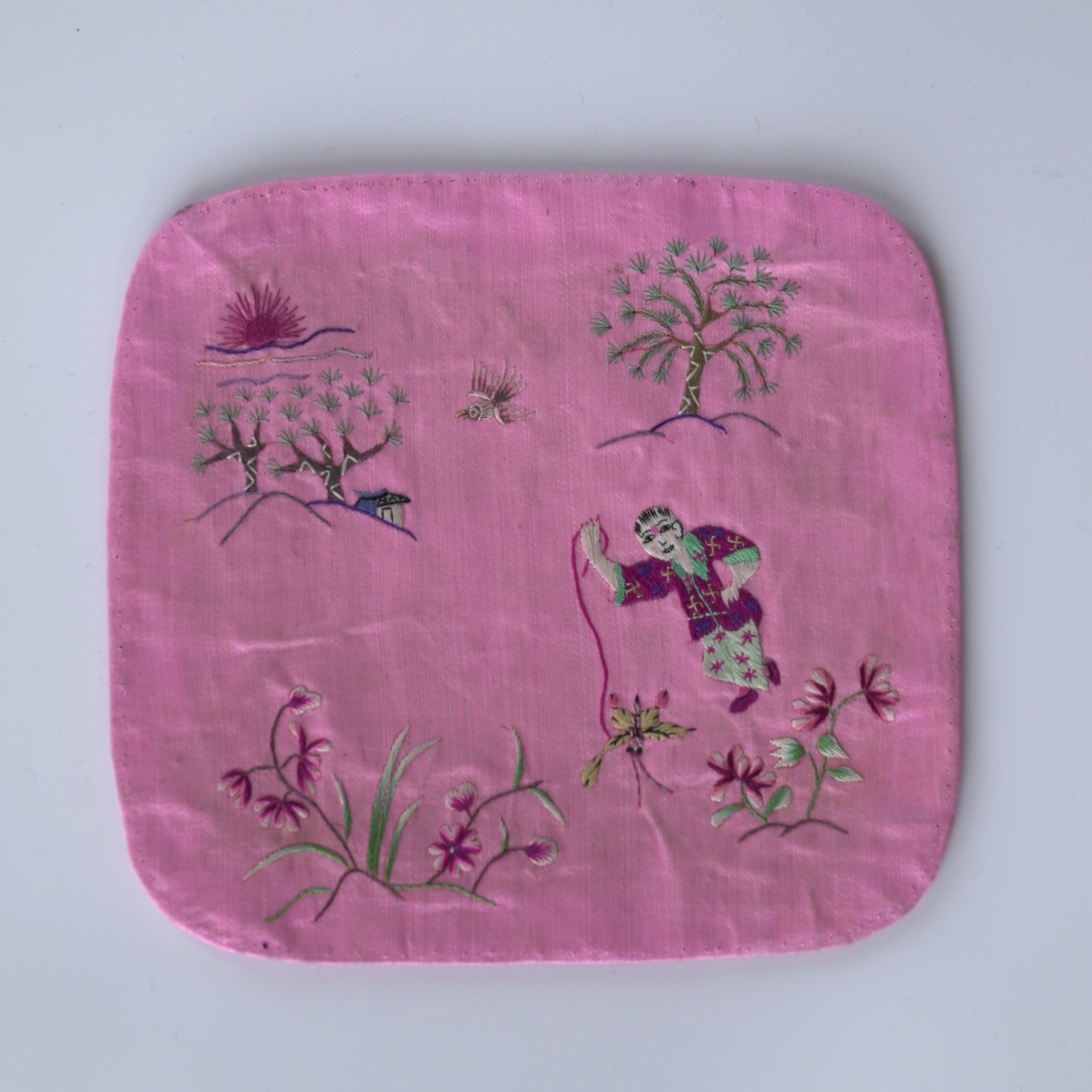 唐子遊戯図刺繍敷布②