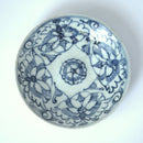 青花蝶恋花文皿①