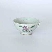 粉彩四季花文茶杯⑦